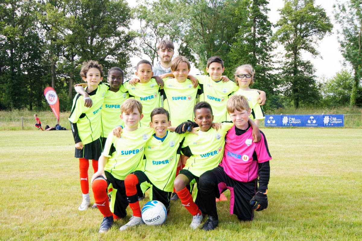 UsBazouges's tweet image. 👏 Félicitations à :

- La Suze Roëzé Football Club pour leur victoire sur le tournoi U11 !
- US Précigné Foot pour leurs victoires aux tournois U7 et U9 !

📸 @photosarthe