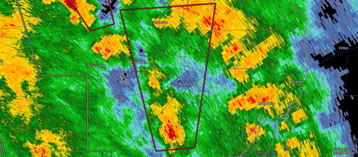 InfoWeatherWx's tweet image. A radar-indicated #Tornado Warning has been issued for #Beaumont, #Lumberton and #BevilOaks in #Texas until 9:45AM CDT. If you're in the warning polygon, take shelter as soon as possible. #TXwx #severewx