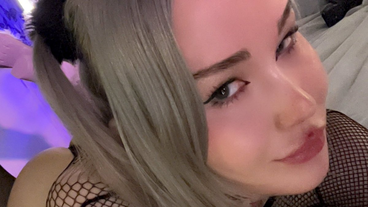 Where that big black guy who is going to film videos with me ? 😥