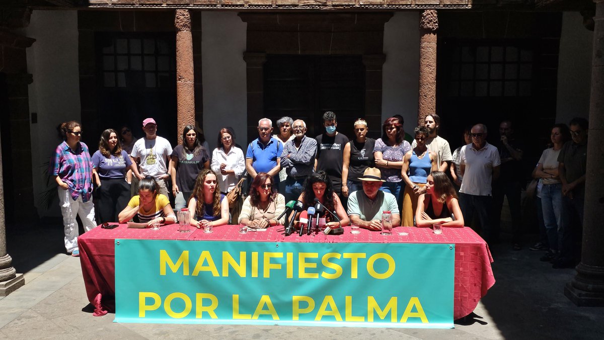 ElTimeLaPalma's tweet photo. Colectivos y plataformas palmeras se reúnen para proponer “un modelo de isla alternativo” al del Pacto por el Turismo 
#eltime #noticias #lapalma #turismo 

https://t.co/8tcWS7vpND https://t.co/JcMeAMmBWY