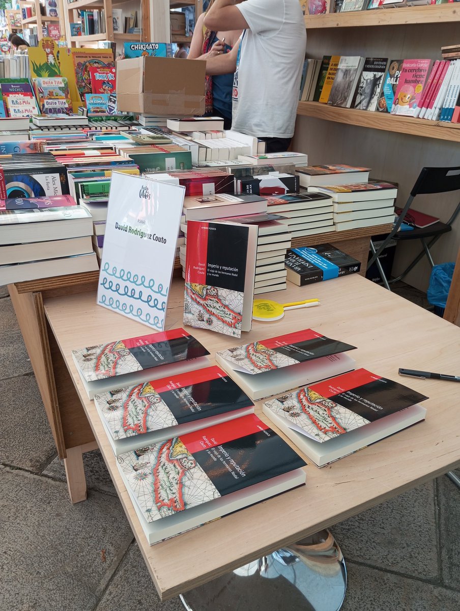 David R. Couto (@rodriguezcouto) on Twitter photo Gracias a las personas que me acompañaron en a Festa dos Libros <a href="/Pontevedrate/">Concello de Pontevedra</a> ✒️📚 Gracias a las personas que me acompañaron en a Festa dos Libros <a href="/Pontevedrate/">Concello de Pontevedra</a> ✒️📚