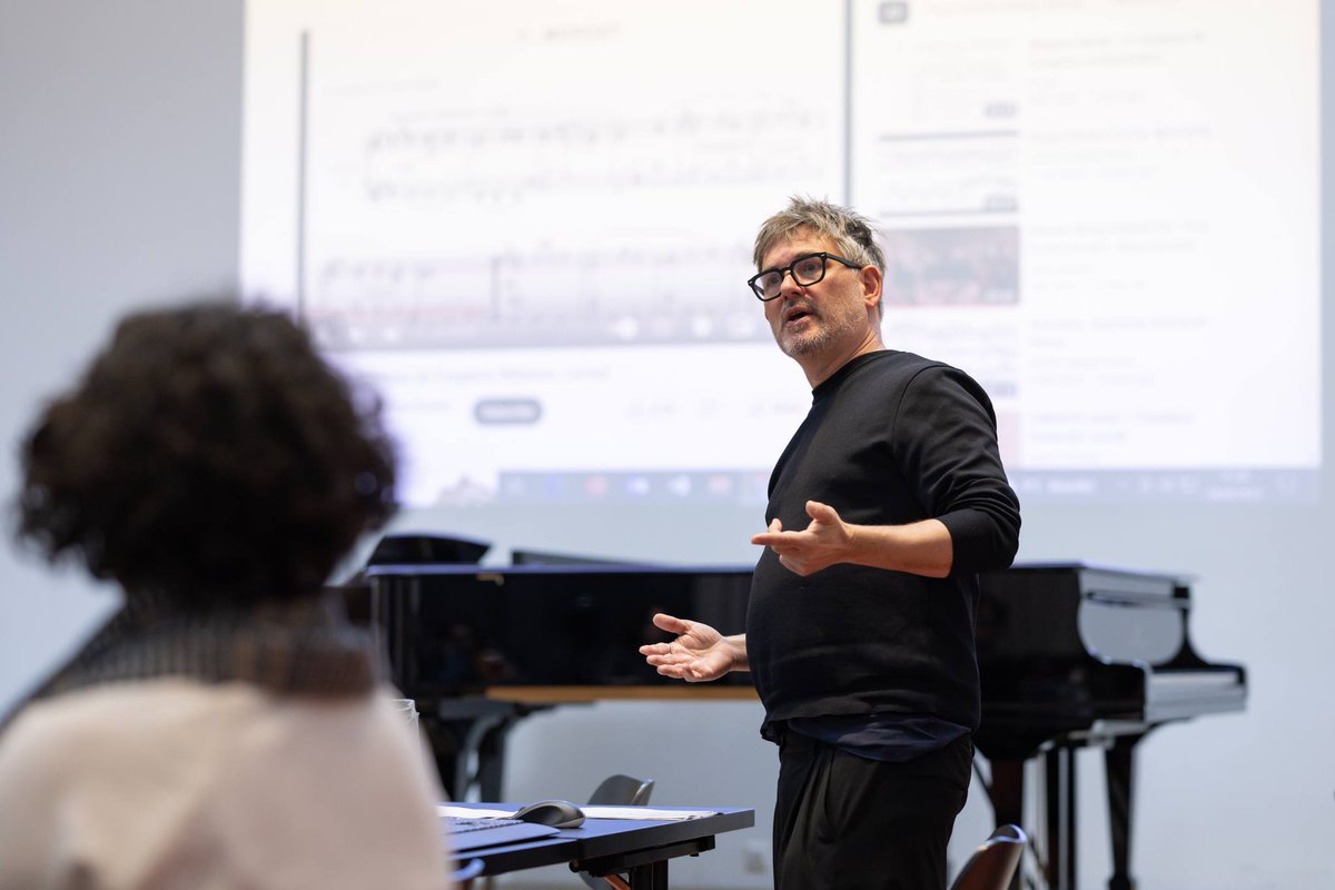 Recent PhD alumnus at <a href="/RoyalHolloway/">Royal Holloway</a>, Dr James Helgeson, has been appointed as the new Dean of the world-famous Barenboim-Said Akademie in Berlin, starting Winter Semester 2024/25. #news #studentsuccess #PhDlife 

royalholloway.ac.uk/research-and-t…