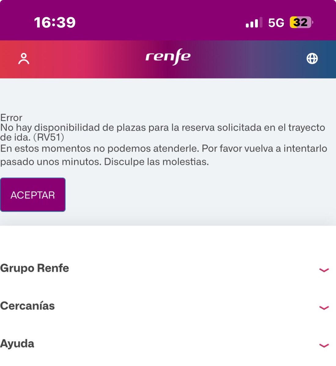 Anuskyr's tweet photo. @renfe da igual el día que cojas y la modalidad de billete a la hora de pagar siempre me sale esto tenéis problemas? https://t.co/mIlfQbPEQ4