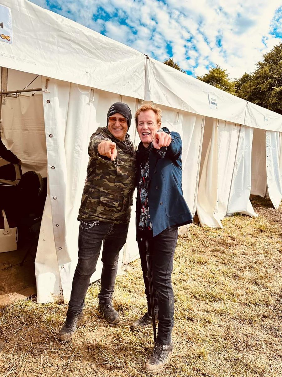 KyronArmstrong's tweet image. 'The best bit about Festivals
is meeting up with your mates
backstage ❤️

Mark Shaw from
@THENJERICO always manages
to unleash my inner excited 22
year old self, when ‘Big Area’ was
riding high in the UK 🇬🇧 Top 20' 

Love you Mark ❤️'
@julespeters
@thealarm

#TheAlarm #ThenJerico