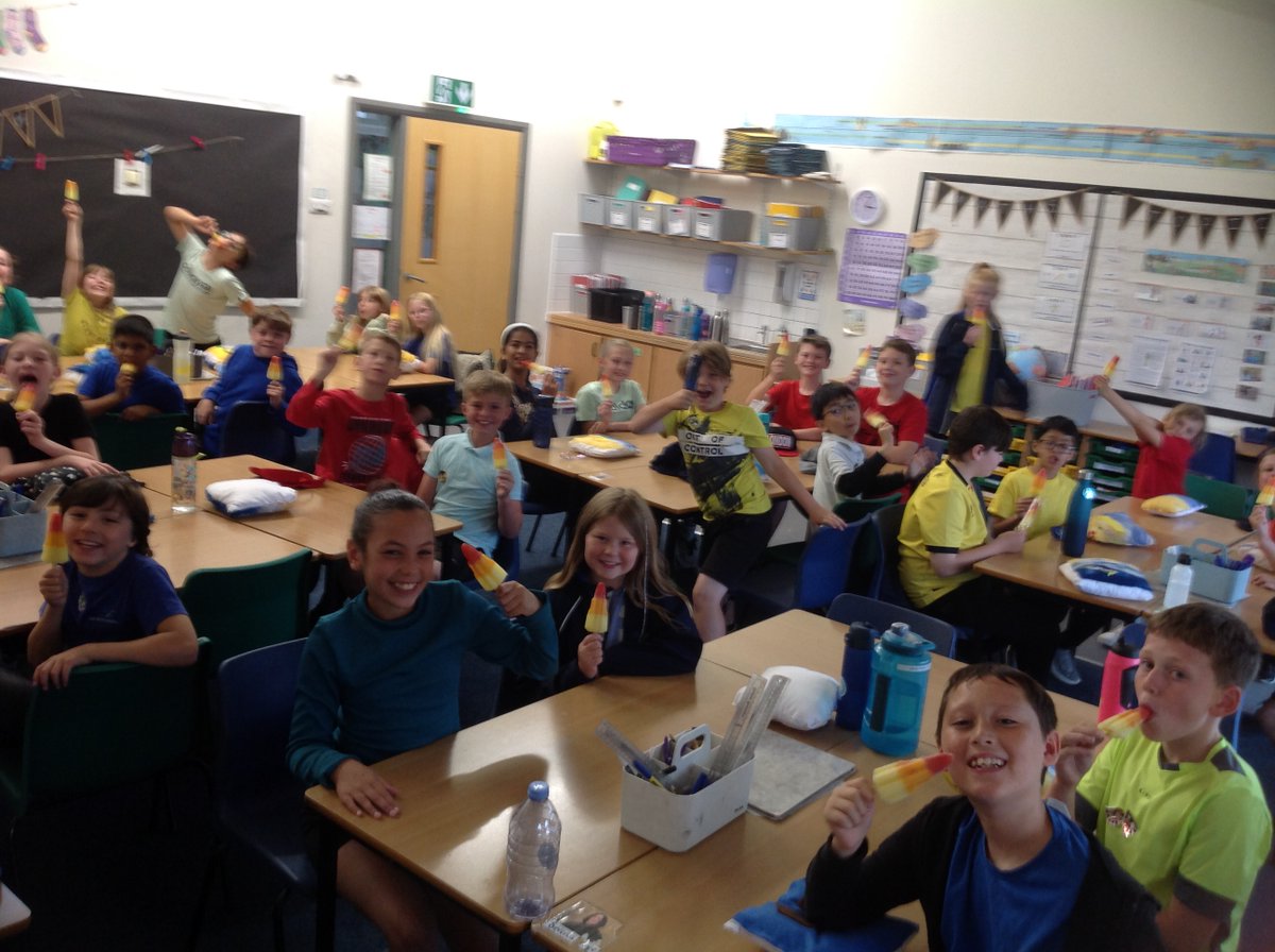 A fantastic Sports Day, ending with an ice lolly from the Friends Association- thank you!! <a href="/GilesBrookSCH/">Giles Brook School</a> #gbs4pe