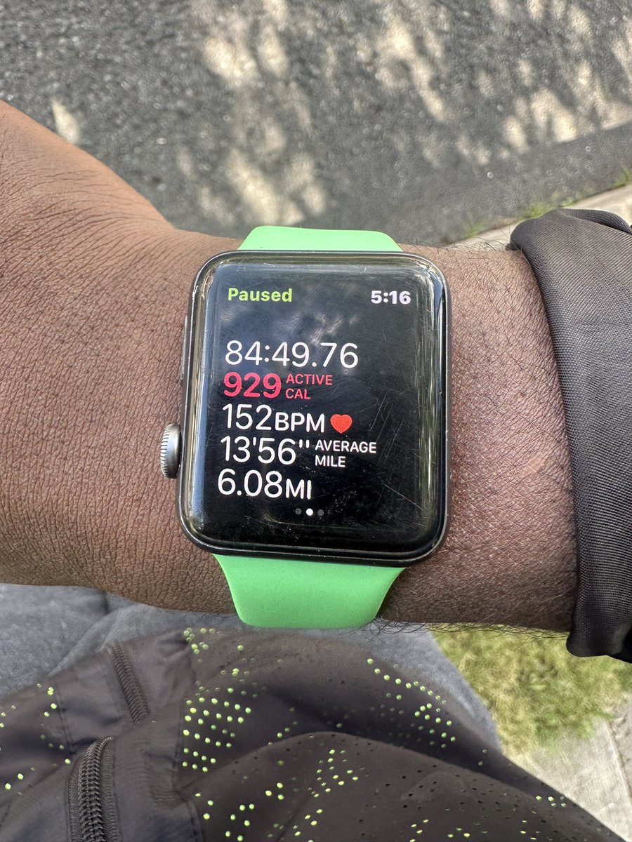 The work never stop; yesterday running good 6miles in 1hour 24mins. You looking for a hungry dawg I’m right here coach #hungryforwork #hardworker