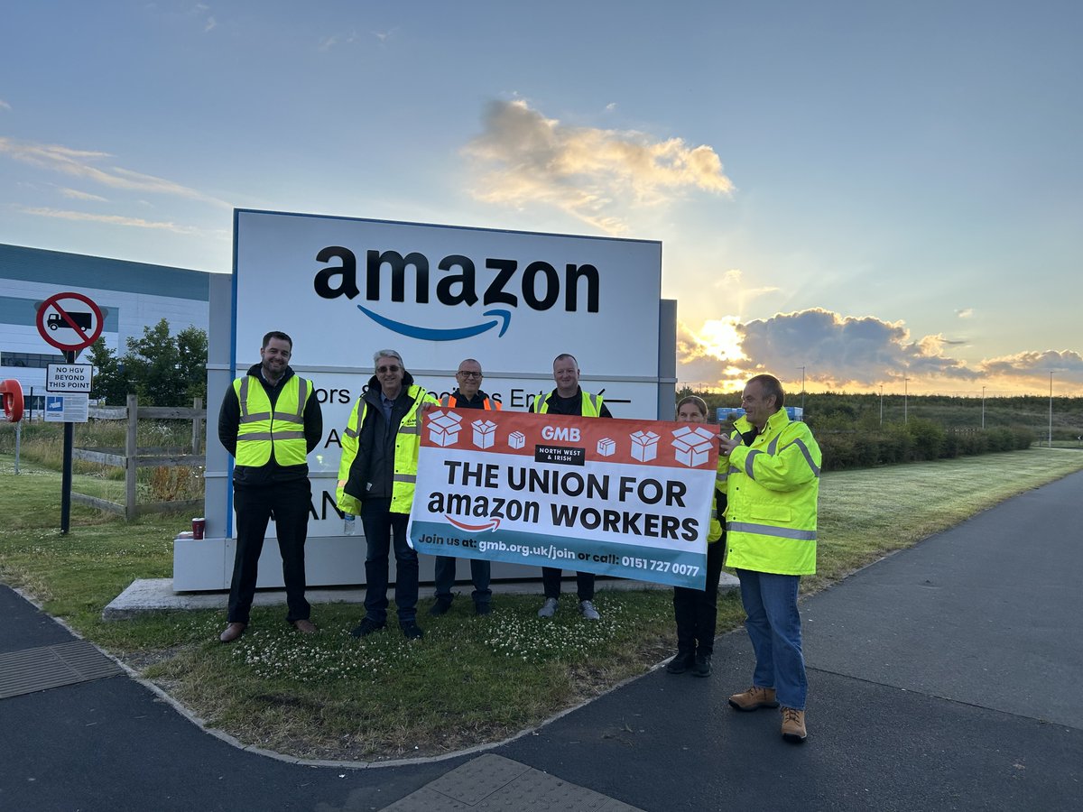 GMB_union's tweet photo. Amazon workers have had enough 👏

They are demanding better in: 

📦 London
📦 Warrington
📦 Carlisle
📦 Doncaster
📦 Tilbury
📦 Dunfermline
📦 Dartford
📦 Swansea https://t.co/uIa8h21NJd