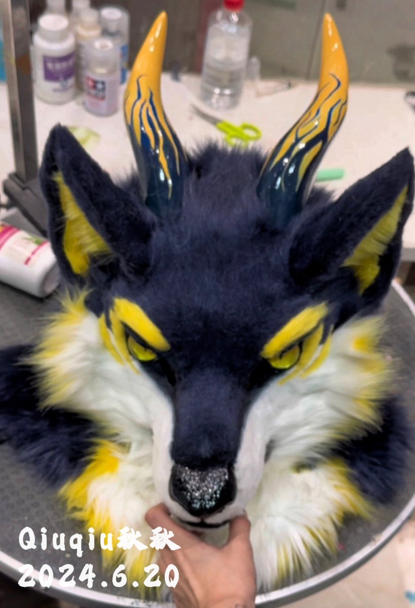 Qiuqiu1290's tweet photo. This was a commission completed two weeks ago.
#fursuit #furry https://t.co/ux6HTffPln