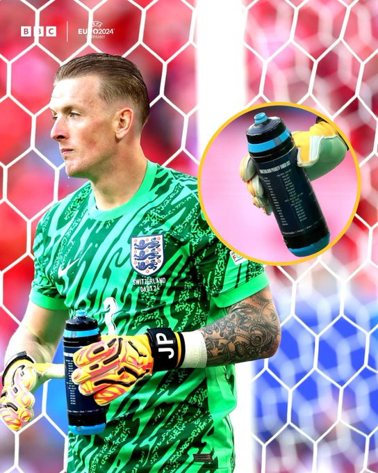 Jordan Pickford proving that a little pre-game preparation and a structured set of revision notes is well worth the effort.
#EnglandsNo1 #EvertonsNo1