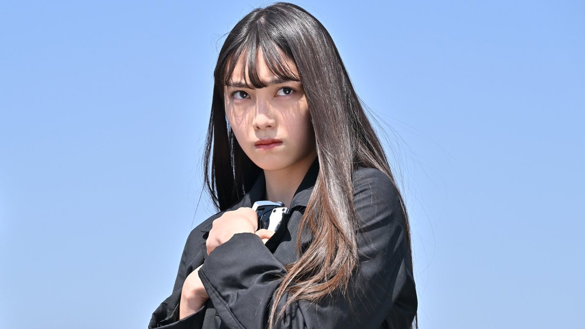 仮面ライダーミューズ 胡桃玲菜 セット 福田ルミカ ファイズ 555 劇場版 GR-RkR4bwAAkCdI.jpg