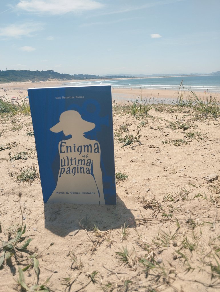 ¿Qué cuál es el complemento ideal de este verano en tu bolsa de playa? Que os voy a decir yo...