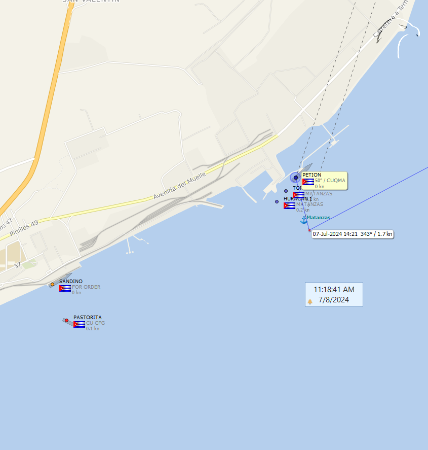 FlconEYES's tweet photo. ⚓️#PETION 9295098
Tanquero del régimen de #Cuba
Ha estado entregando el combustible que trajo de #Venezuela. Ahora se arrima el espigón en #Matanzas.
#Now #AIS #cubarcos #Cuba #8Jul https://t.co/4kEW6VjTdZ