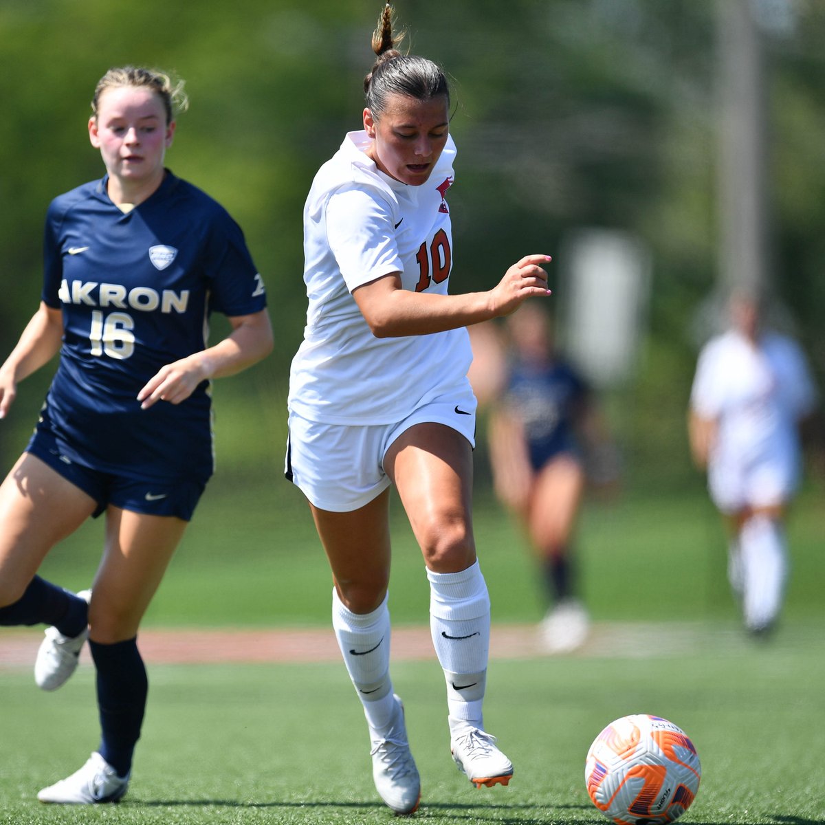 Rising junior forward Chloe Weiland led our team in 2⃣0⃣2⃣3⃣ in:

Goals: 4⃣
Assists: 3⃣ (tied)
Total Points: 1⃣1⃣
Shots: 3⃣0⃣
SOG: 1⃣8⃣

#GoGuins