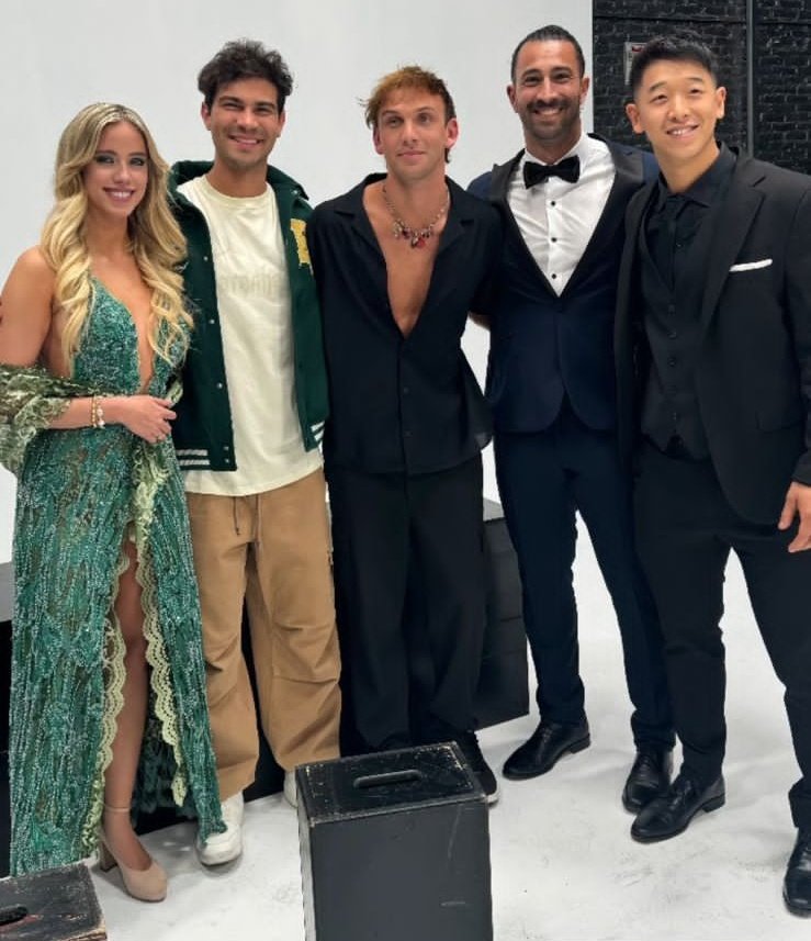 madwoman97s's tweet photo. anoche ganó la familia, la amistad, el amor, la lealtad, los valores, anoche ganó el verdadero GRAN HERMANO de la edición💚 https://t.co/eox9QYC9Cv