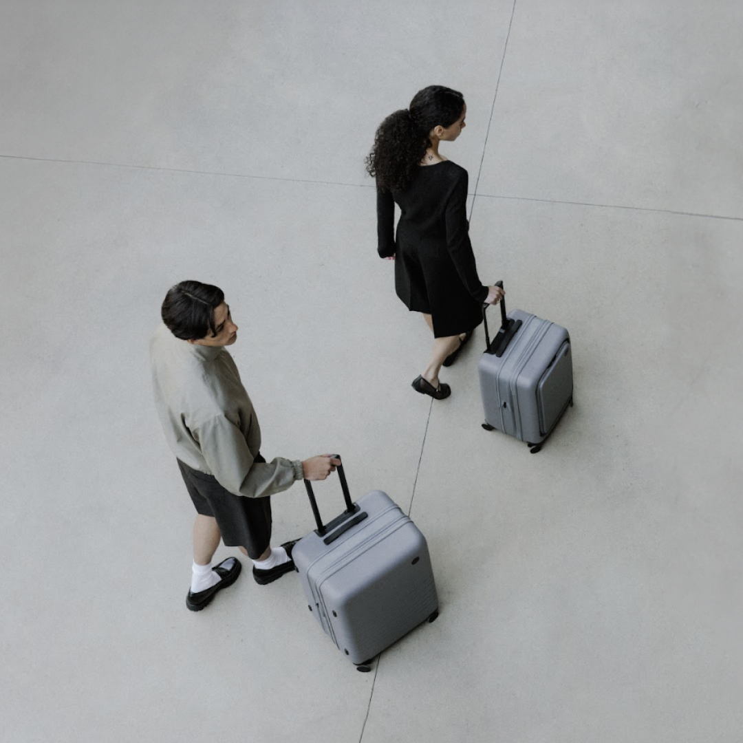 Introducing Expandables, our beloved classic cases with space for more. Available in three sizes and colours, Expandables feature an additional central zipper that adds 1.6” of depth to your luggage. 

Shop now – only at monos.com

#Monos #JourneyOn