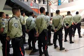jesusmedinae's tweet photo. ¡Extraoficial! Me informan que se robaron de una cuenta del pago de nómina de polichacao $23.455,39 Dólares americanos en cinco transferencias. Las averiguaciones ya estan en manos del CICPC y del Ministerio Público en búsqueda de los responsables y del reintegro del situado. https://t.co/1LJFbeD5QW