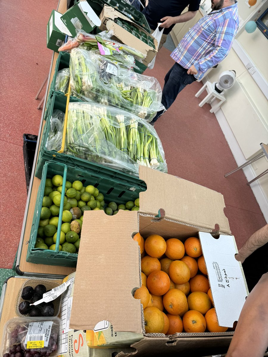 our food service is still ongoing, supporting many families struggling due to the cost of living crisis.

Visit us at Windale School, Windale Ave, Oxford OX4 6JD, every Thursday at 11 AM.

We’re here to support and help you during these challenging times.