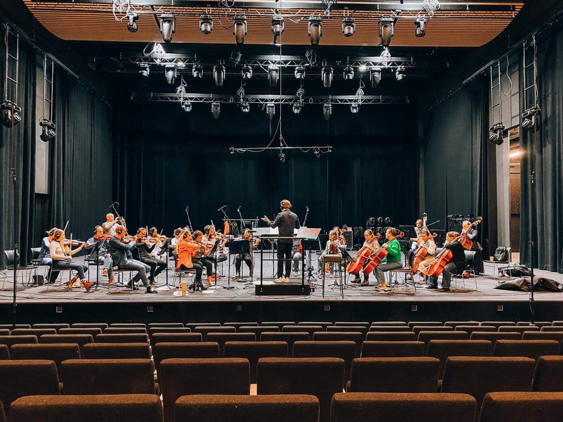 Recording strings with <a href="/SinfoniaNord/">SinfoniaNord</a> for season 2 of SILO