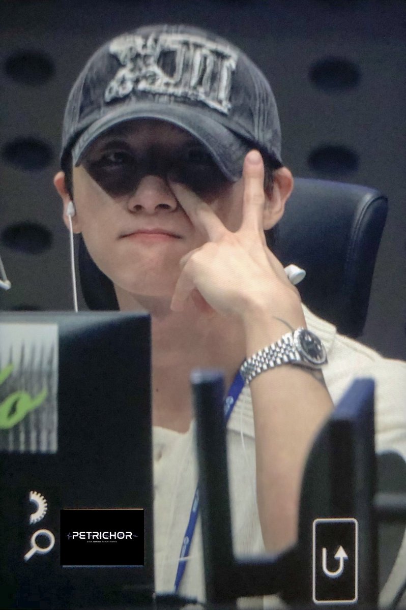 240708 몬스타엑스 아이엠의 키스더라디오 프리뷰 #IM

이 애교쟁이를 우짜지🐱🫳🏻💜

#MONSTAX #MONSTA_X #몬스타엑스 #아이엠 #CHANGKYUN #임창균 #창균 #チャンギュン #몬스타엑스아이엠의키스더라디오