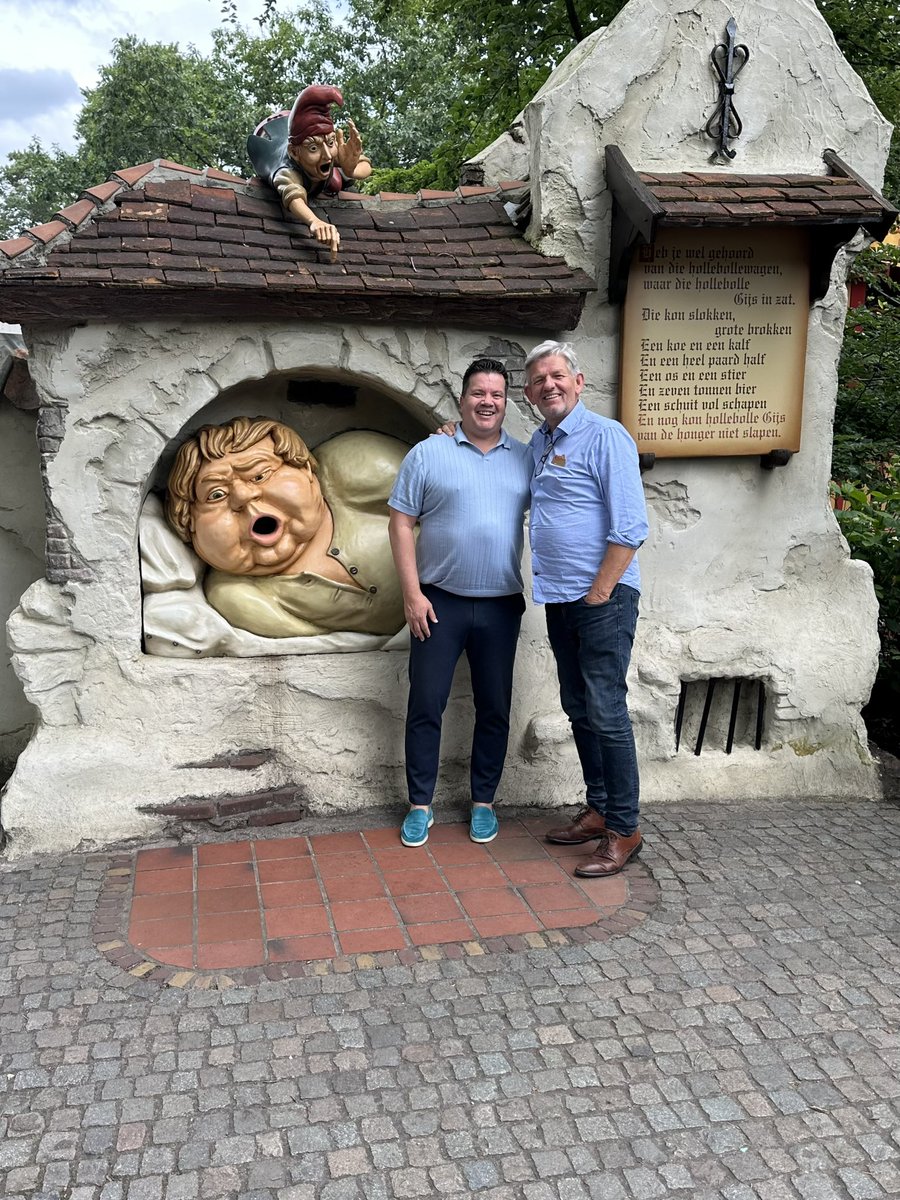 Bob van Oosterhout tweet media