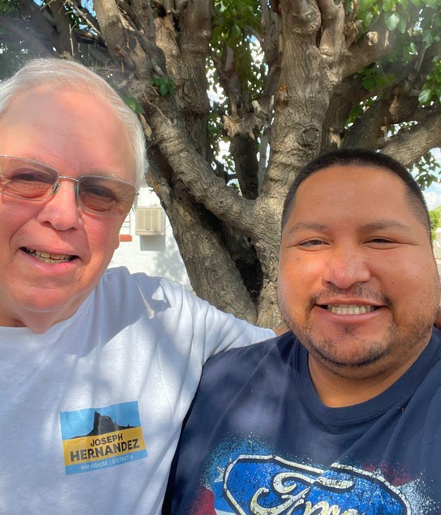 LostMapleNM's tweet photo. Happy to be supporting Democrat @joseph2work Hernรกndez to be my new New Mexico State Rep from #HD4. #PublicEducation #RenewableEnergy #PublicHealth #NMpol @NMDEMS https://t.co/W2K5cUPqU9