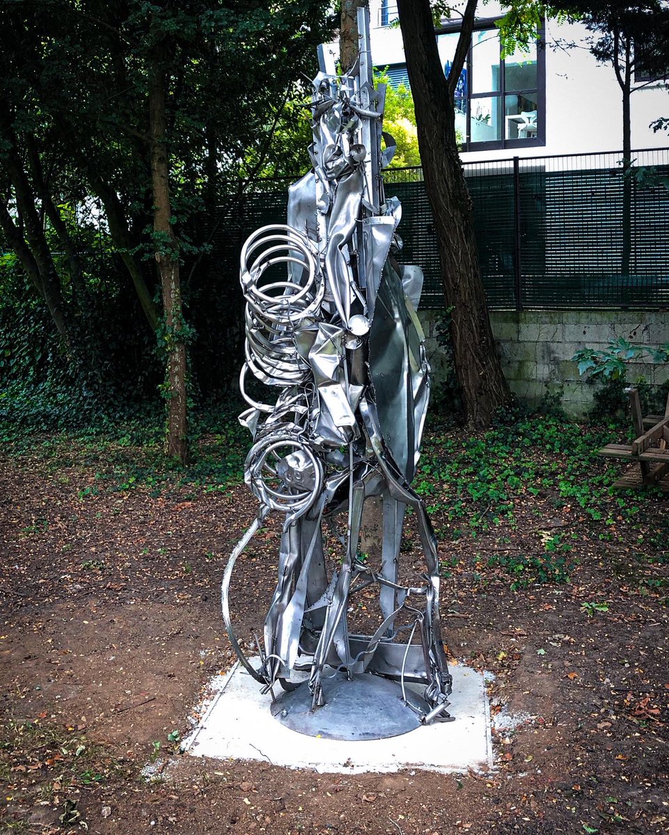FJMOfficiel's tweet image. La Faculté Jean Monnet (Droit, Économie, Management) est enchantée d’accueillir deux magnifiques sculptures d’Albert Feraud, installées ce matin en des lieux choisis du campus.
@UnivParisSaclay