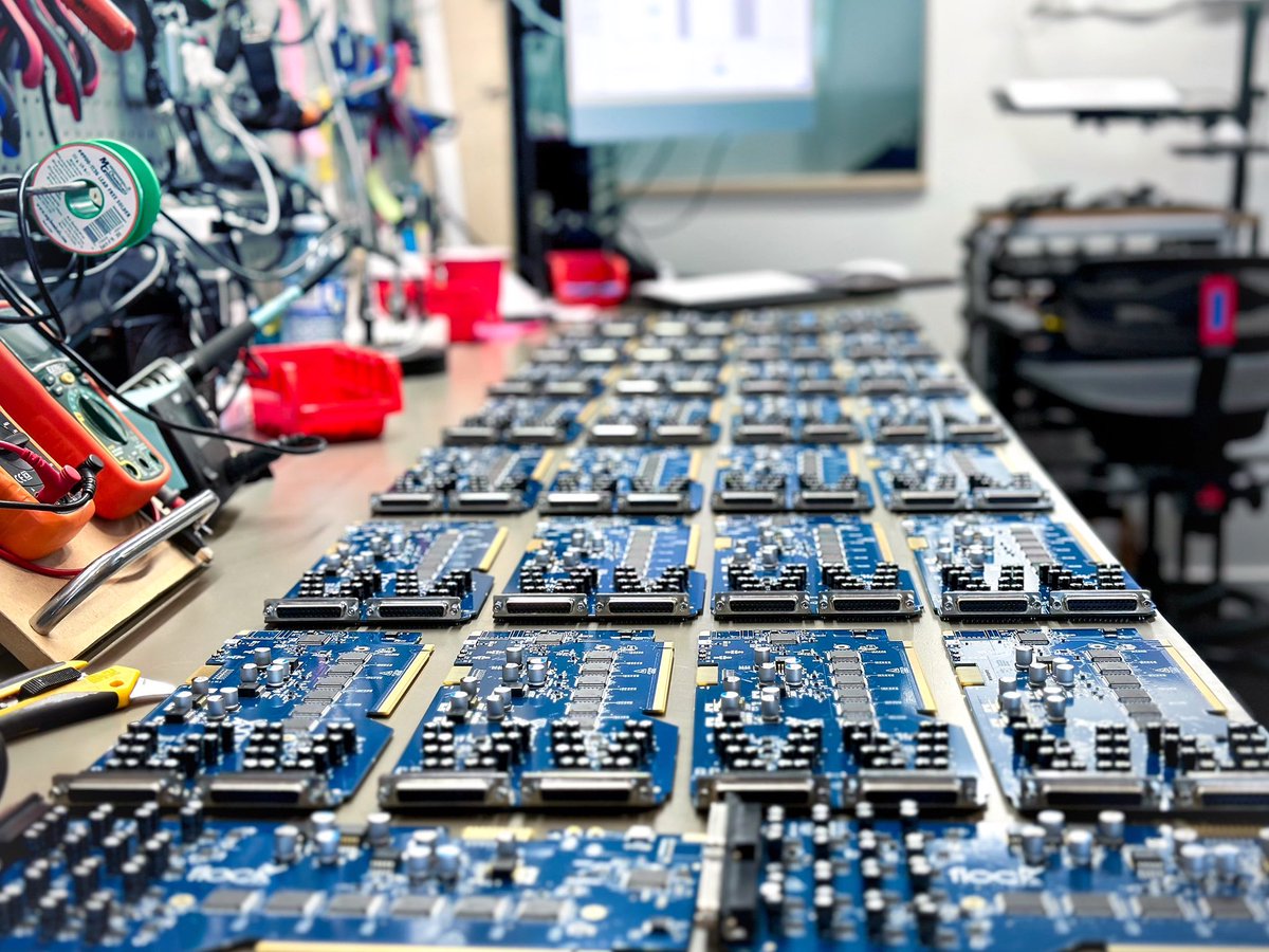 FlockAudio's tweet image. Holy PCBA’s Batman! 😱🦇𝗣𝗔𝗧𝗖𝗛 𝗦𝗲𝗿𝗶𝗲𝘀. - - -
See why thousands of audio professionals and studios around the world are switching to the new standard of analog routing… The PATCH Series!
(flockaudio.com)  #patchbay #patchbays #RecordingStudio #studiovibes