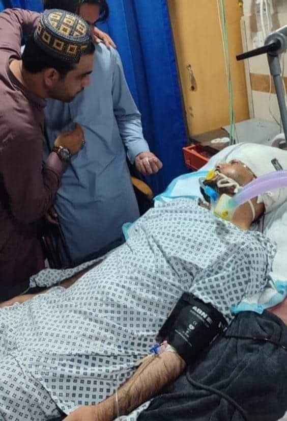 abdulhadiafrid's tweet photo. "PTM central committee leaders are working tirelessly to transfer the ailing minister to Germany for better treatment. @GilamanPashten
#EvacuateGilamanWazir2Germany https://t.co/F7j6AONtSS
