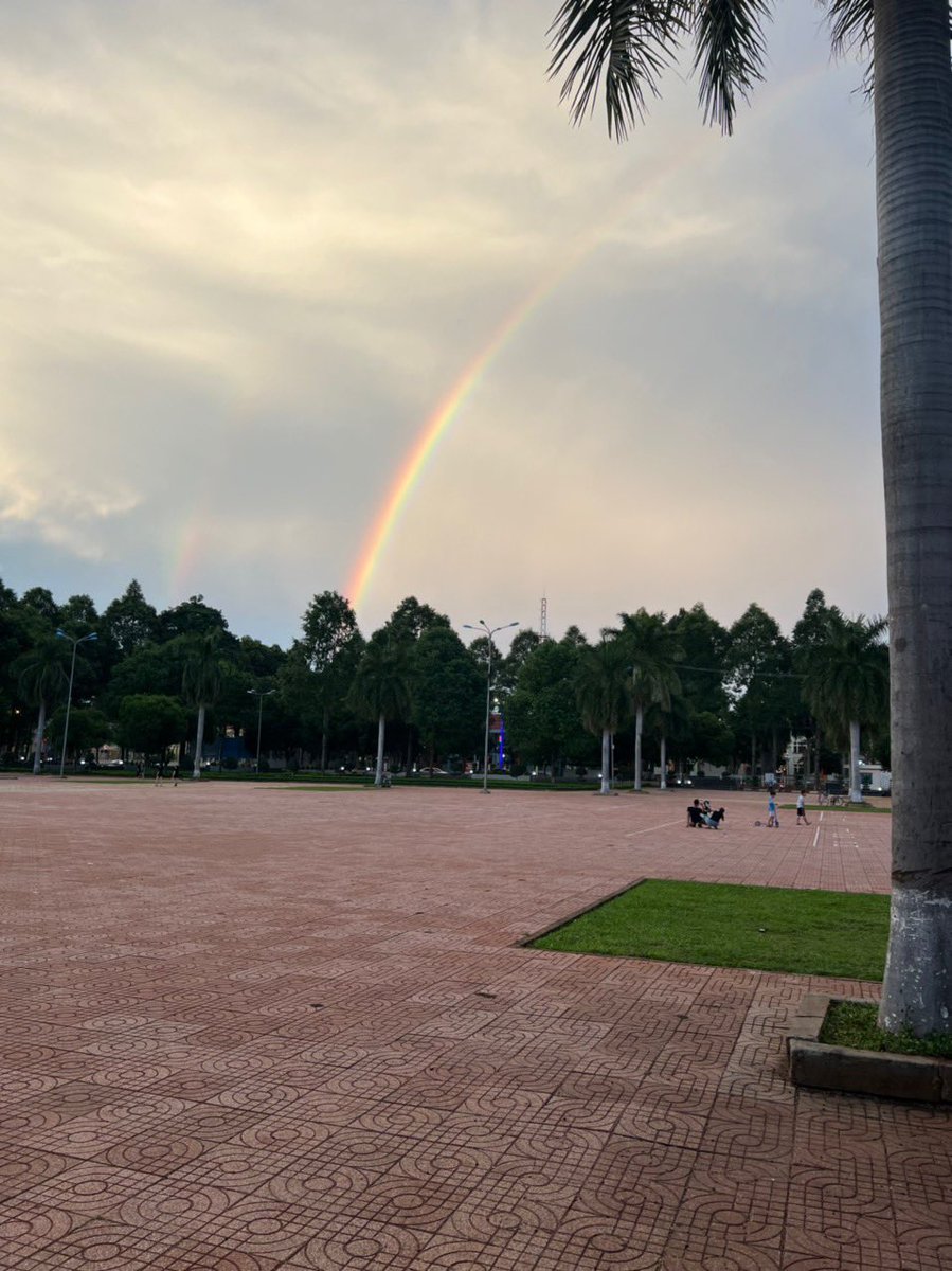 sonkhuc6789's tweet photo. Thời gian … sẽ k đối xử … không công bằng với ai !?😊 https://t.co/ECydztFpdw