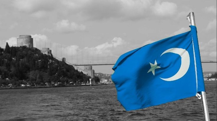 Uzağında kalsak ta,
Gönlümüzde orası var...💙