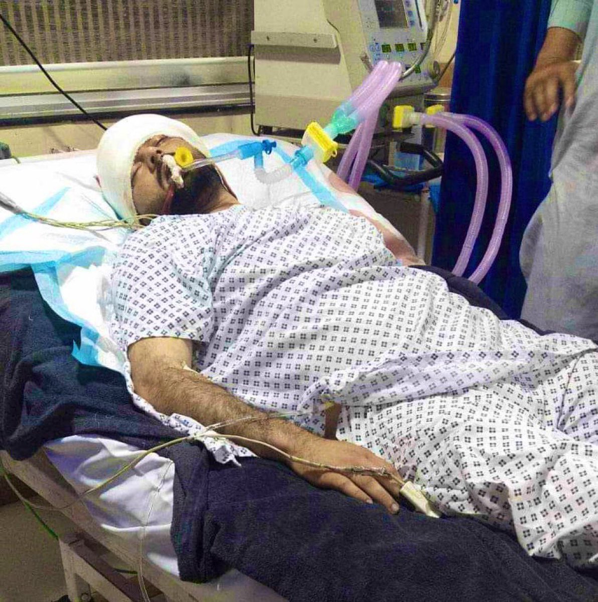 Paktian5's tweet photo. Request from @GermanyinPAK to evacuate @GilamanPashten , a humam rights activist and well known poet of Pashtu to Germany on emergency basis as he is fighting for life due to a deadly attack on him from last night in Islamabad 
#EvacuateGilamanWazir2Germany https://t.co/Lla0pugciX