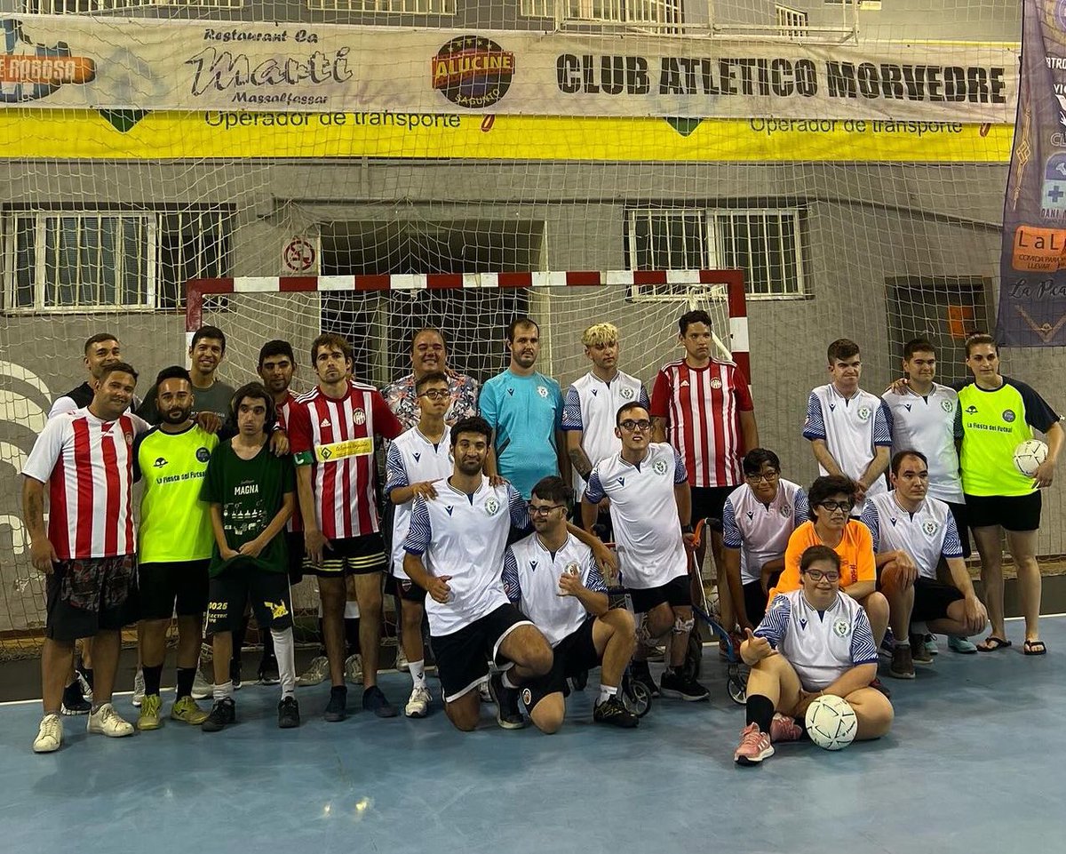 FutbolBaseCDA's tweet photo. Un gran día para recordar. Ayer estos CAMPEONES volvieron a demostrarlo una vez más y a hacernos disfrutar a todos🔥

La pelota nunca deja de rodar ⚽️
#TodosSomosAcero

👉Fotón de @sagunto_fb https://t.co/Pms9pA93qv
