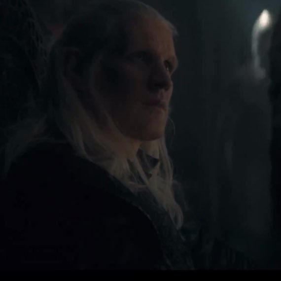 𝐥𝐚𝐝𝐲 𝐥𝐚𝐞𝐧𝐚 ╱ parody. tweet media