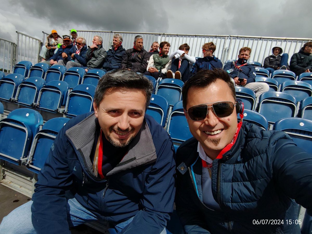 TRUST_Payments's tweet image. This weekend, some of our amazing team had an exhilarating day out at the @F1 Grand Prix! 🏆 At Trust, we believe in fostering a strong team culture and creating opportunities for our team to bond outside the office. 💪✨

#TeamCulture #F1 #OneTrust