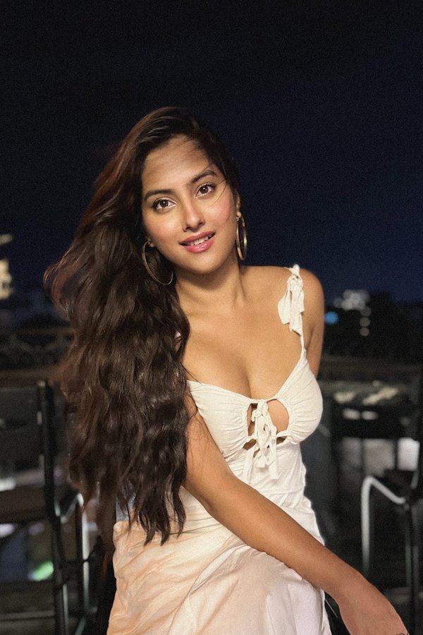 GR-mswra4AAb28c?format=jpg&name=900x900