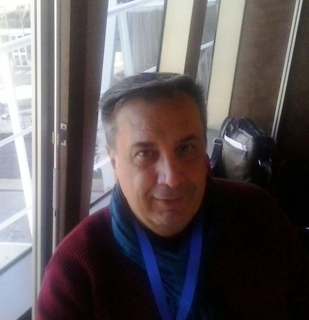 SE APAGÓ LA VOZ DE UN INOLVIDABLE

El polifacético periodista, escritor y presentador Carlos Omobono, falleció en Italia por causas naturales. 

#08Jul