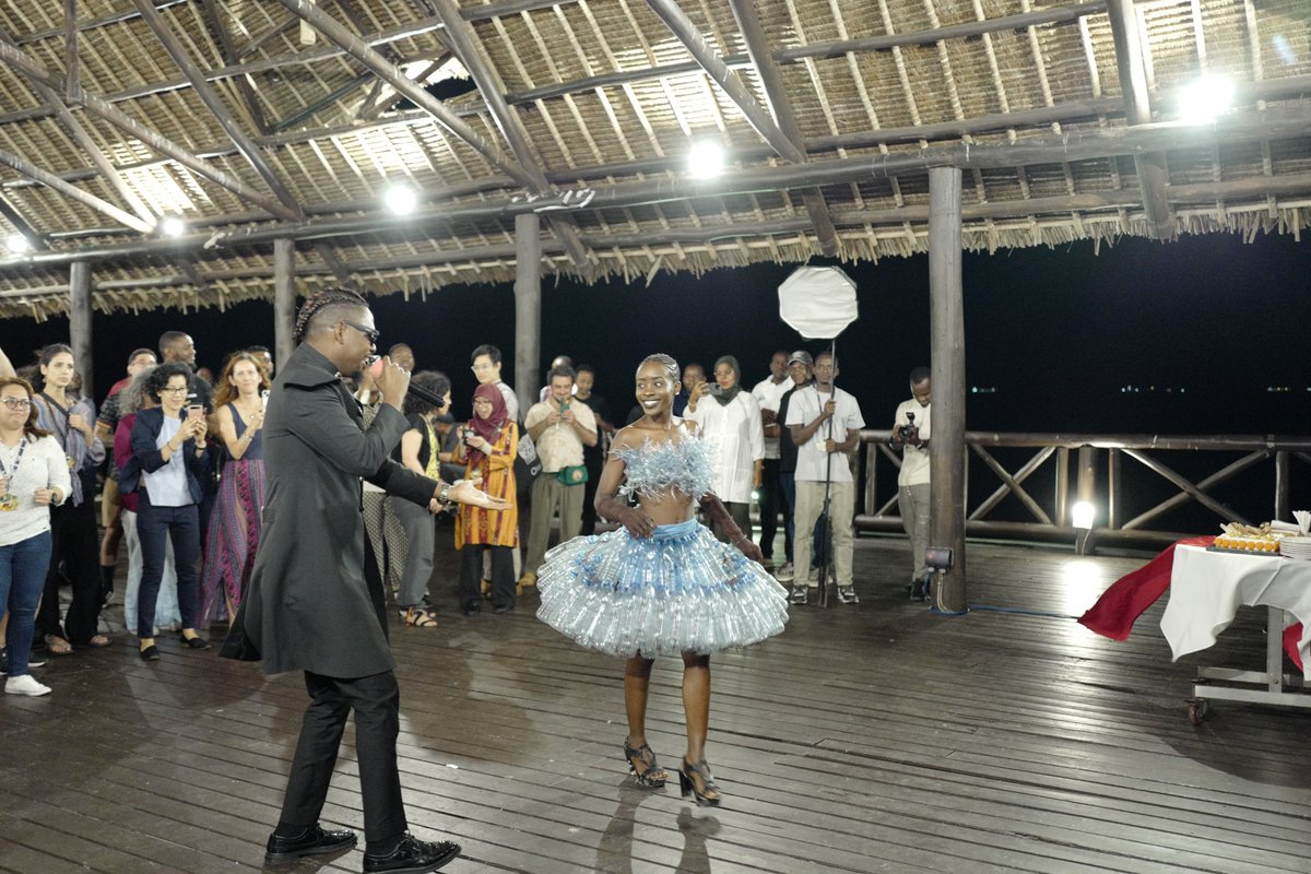 RehemaKonza's tweet image. Recycled fashion and design during the International Zero Waste Cities Conference (IZWCC) week. additional images

Thank you so much @Ben Pol
#zerowaste
#recycleddesign
#fashion
@Design