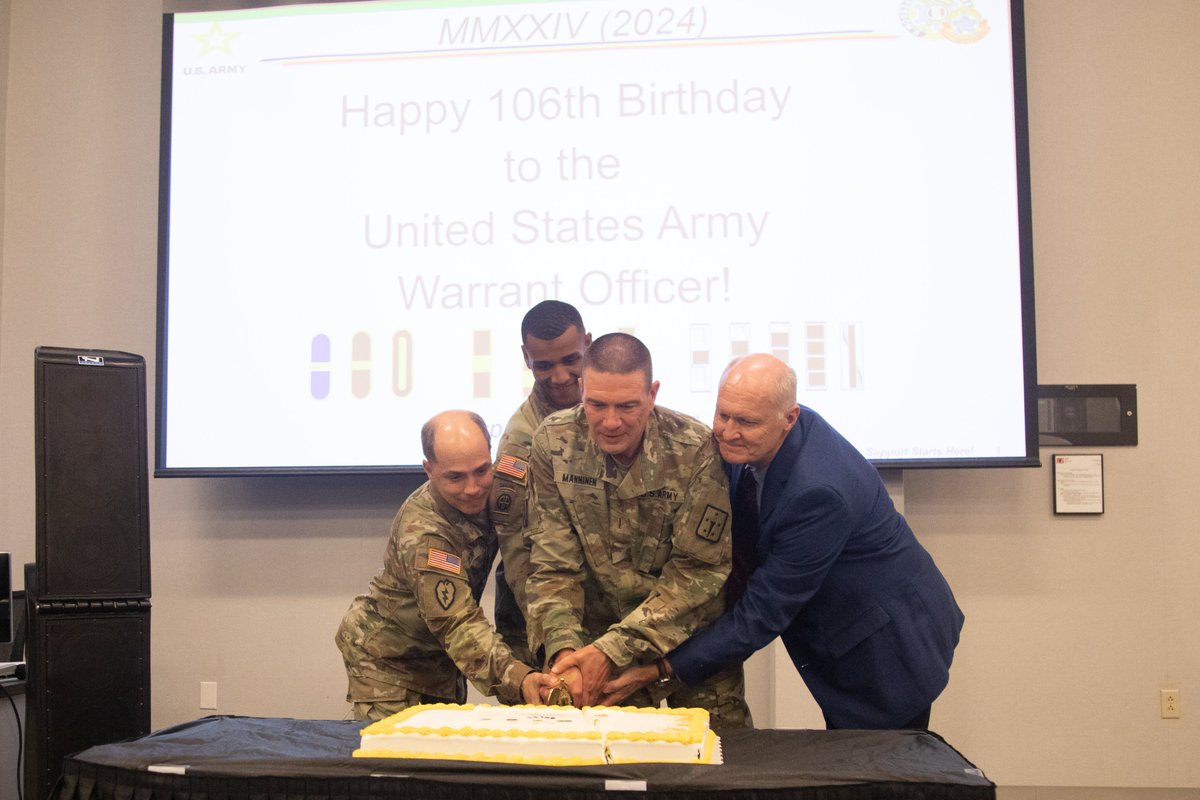 SCoE_CASCOM's tweet image. #ICYMI, Last week warrant officers from #CASCOM and Fort Gregg-Adams gathered to celebrate the 106th birthday of the Warrant Officer Cohort. 
To view more images from the day go to: flic.kr/s/aHBqjBxYnn
#SupportStartsHere #FortGreggAdams #WarrantOfficerBirthday