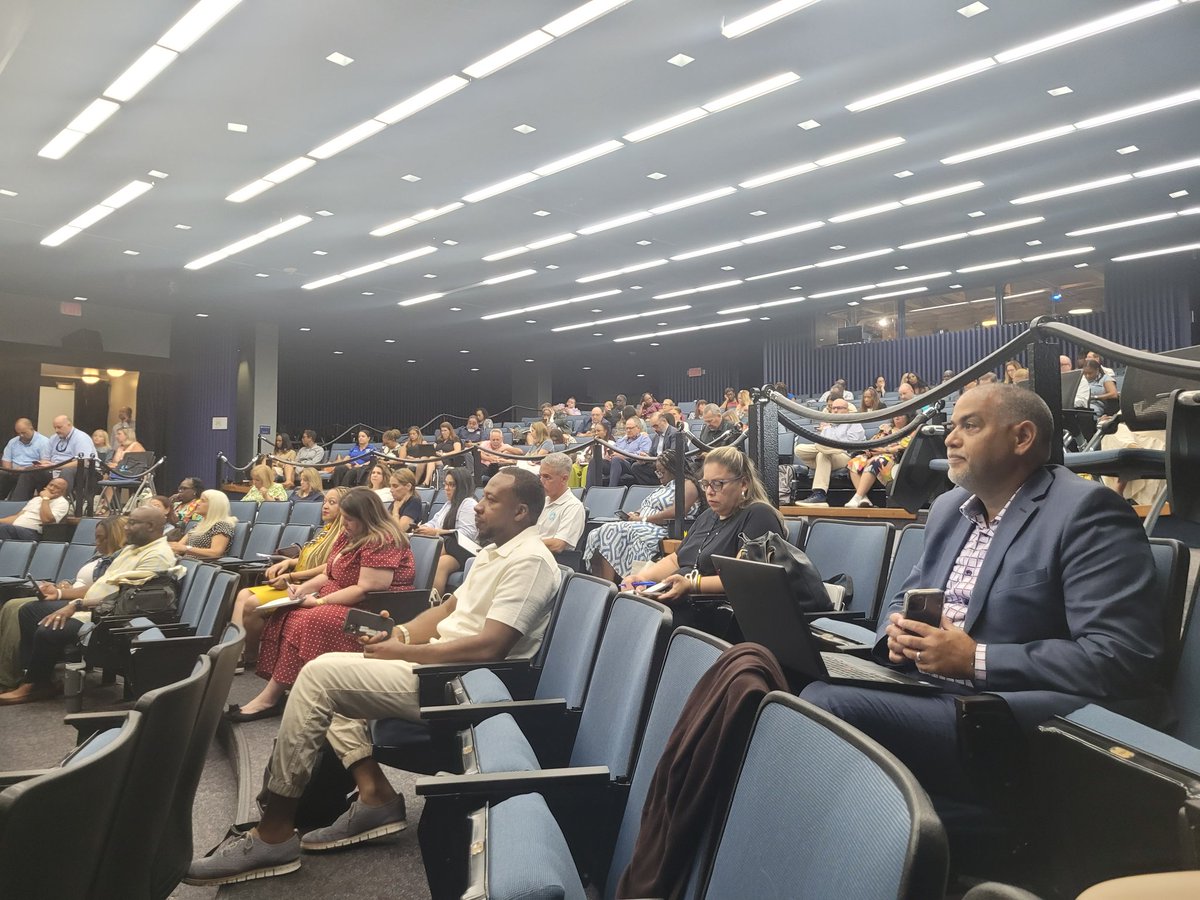 Kicking off <a href="/Synergy_MDCPS/">Synergy_MDCPS</a> in partnership with <a href="/lightspeedsys/">Lightspeed Systems</a>  by engaging principals in a system designed to provide an additional layer of prevention &amp; support to further enhance safety &amp; mental well-being.  #YourBestChoiceMDCPS <a href="/SuptDotres/">Jose L. Dotres, Ed.D.</a> <a href="/LDIAZ_CAO/">Lourdes Diaz</a>