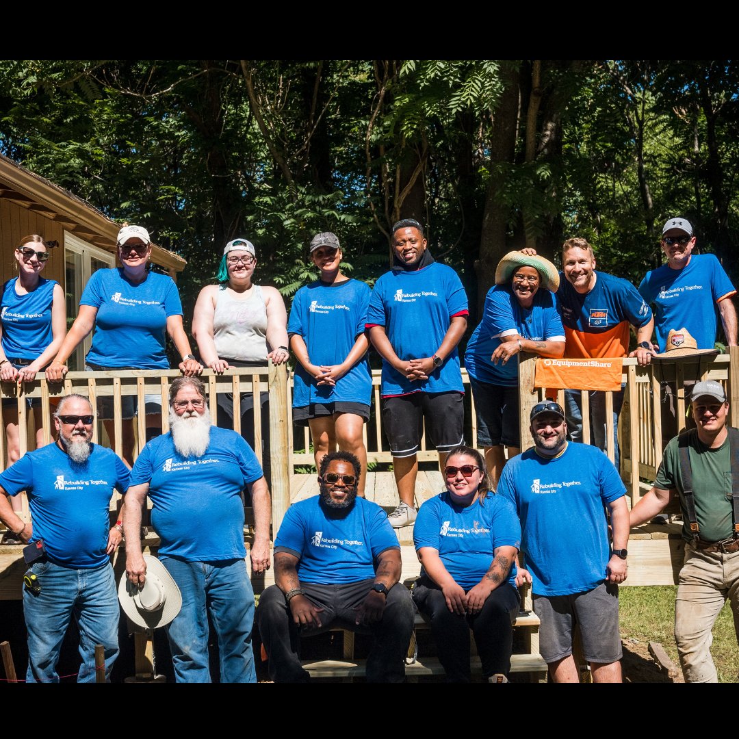 RebuildingKC's tweet image. For the second year in a row, @EquipmentShare  volunteers have partnered up with @RebuildingKC to transform the home of a local homeowner. If your business is interested in partnering with us, reach out to scott@rebuildingtogetherkc.org today!