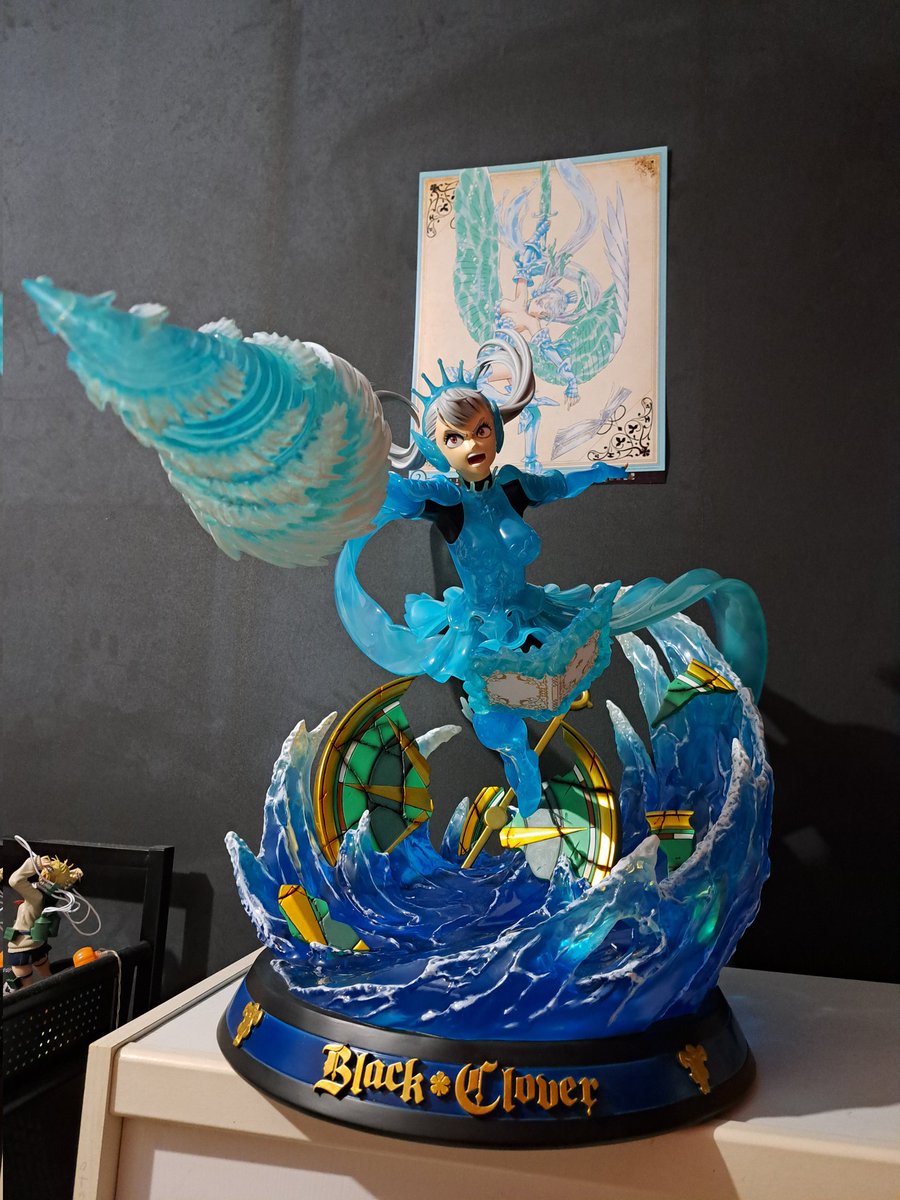 Renzilla's tweet image. Oui elle dépasse, je sais