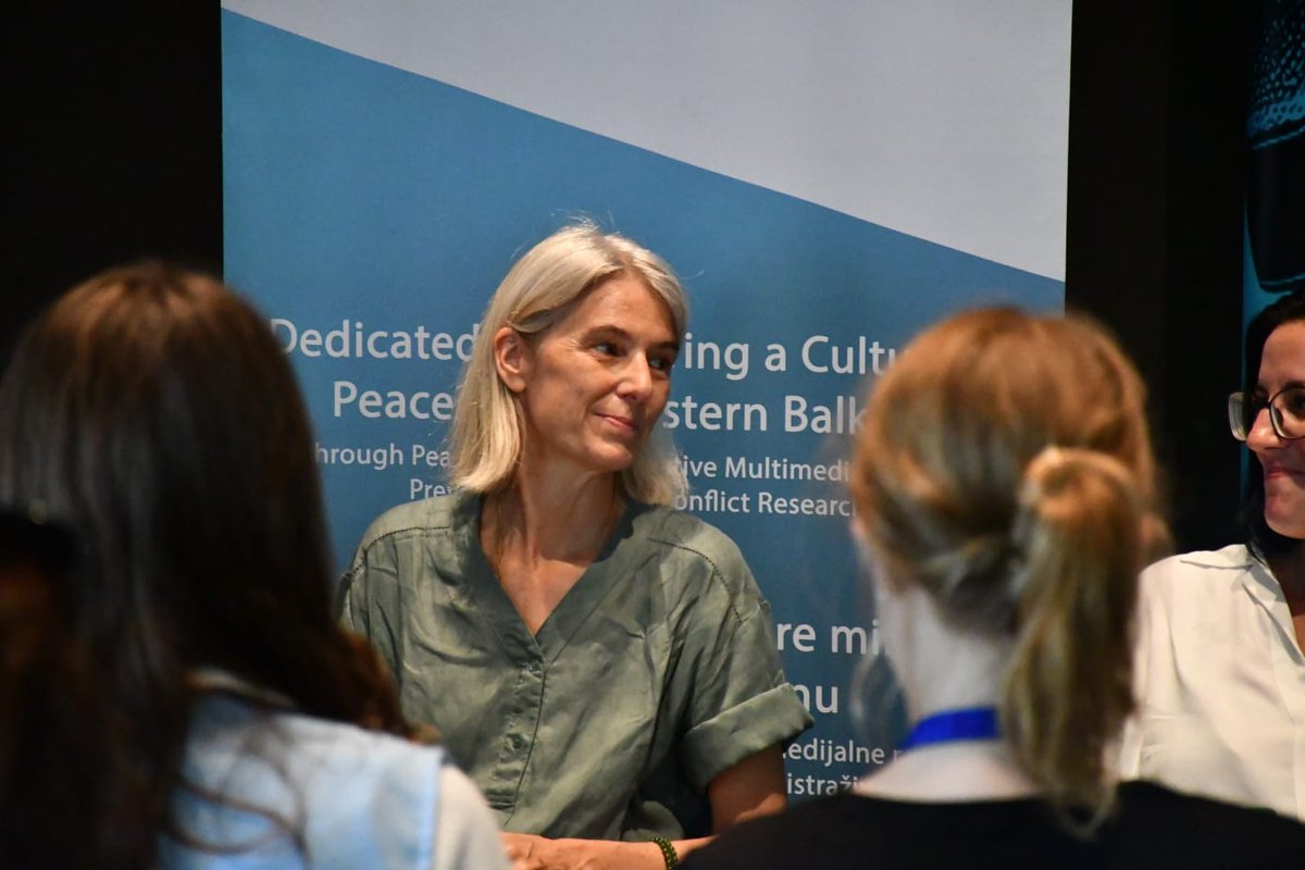 PCRCEdu's tweet photo. We've been spoilt for choice in the #SYS2024's latest panel discussion on the glorification of war criminals and hate speech! 👇😳
🗣 Agnes Picod, @UN_BiH
🗣@AndrleVladimir, La Benevolencija
🗣 @joerimaas, @eubih
🗣 Halisa Skopljak, @OSCEBiH
🗣 Zarja Marković, @HIABIH https://t.co/bau1Q7p6MZ