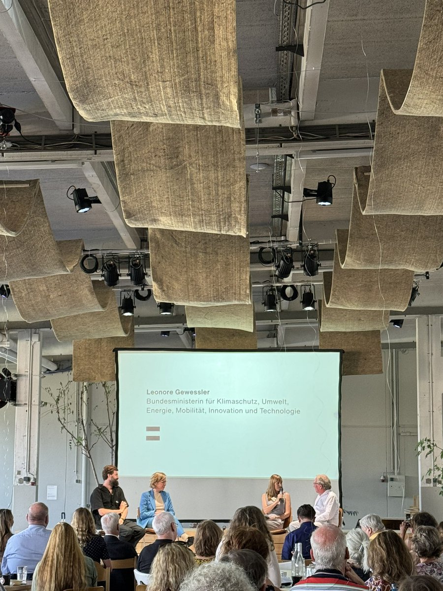 Welcome <a href="/lgewessler/">Leonore Gewessler</a> - Federal Minister for Climate Action, Environment, Energy, Mobility, Innovation and Technology - as a guest speaker at #Earth4All Austria.