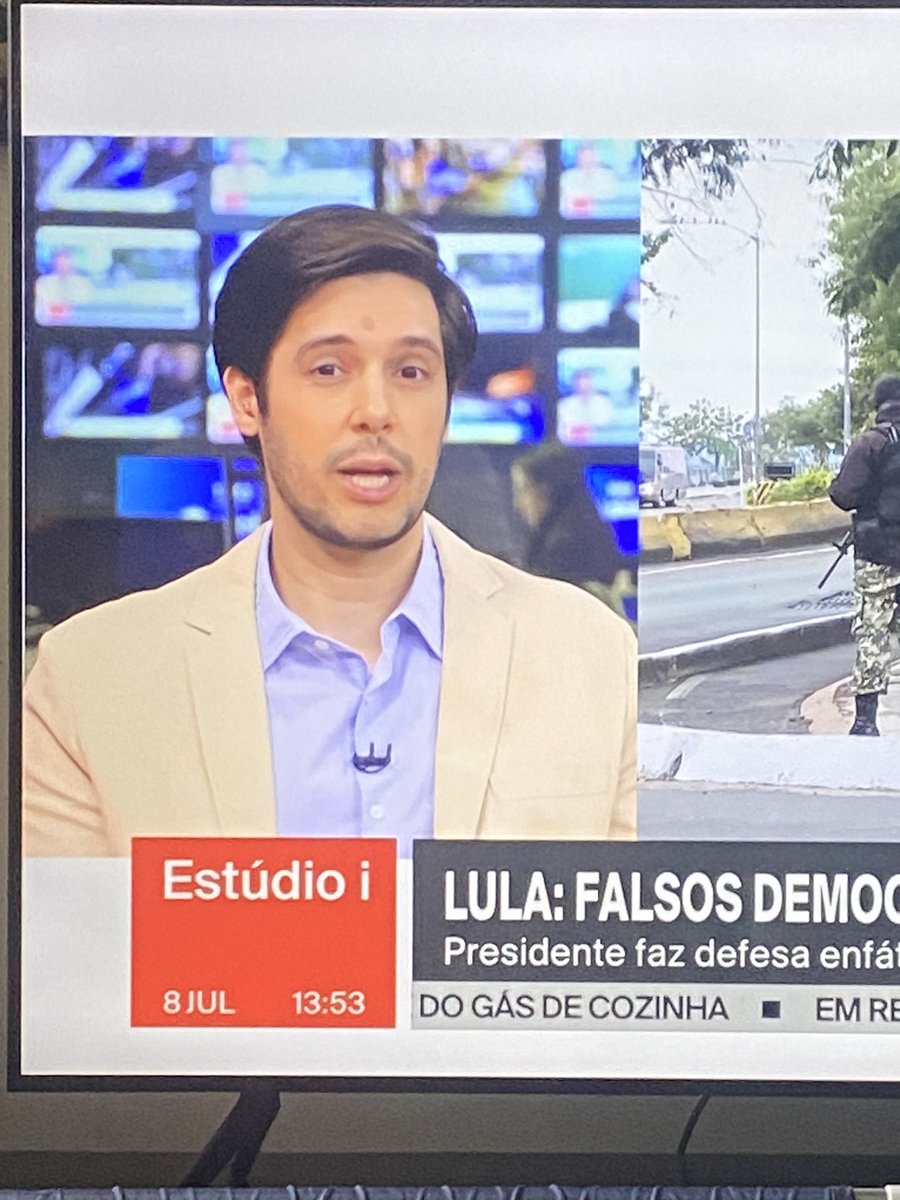 A <a href="/GloboNews/">GloboNews</a> teve a péssima ideia de chamar o <a href="/JoelPinheiro85/">Joel Pinheiro 🇧🇷</a> para normalizar a Extrema Direita no #Estudioi. Desserviço!