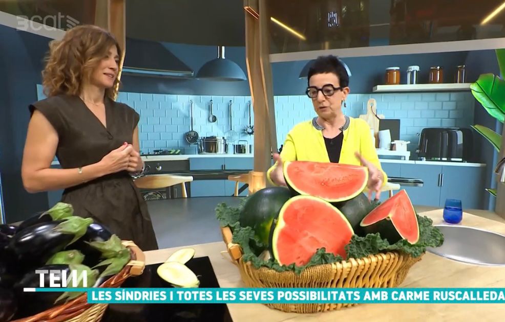 AGEM MajoristesMB (@agem_majoristes) on Twitter photo 🏖️Mira quines propostes tan originals i refrescants amb síndria🍉et dona la xef Carme Ruscalleda🔝al <a href="/totesmoutv3/">Tot es mou TV3</a>
🍉Fer-ne confitura o gaspatxo
🍉En broquetes amb formatge i anxoves
🍉En lingots al forn per acompanyar carn o peix i...
🤩MOLT MÉS AQUÍ👉🏻 bit.ly/TEMSíndriaAlbe… 🏖️Mira quines propostes tan originals i refrescants amb síndria🍉et dona la xef Carme Ruscalleda🔝al <a href="/totesmoutv3/">Tot es mou TV3</a>
🍉Fer-ne confitura o gaspatxo
🍉En broquetes amb formatge i anxoves
🍉En lingots al forn per acompanyar carn o peix i...
🤩MOLT MÉS AQUÍ👉🏻 bit.ly/TEMSíndriaAlbe…