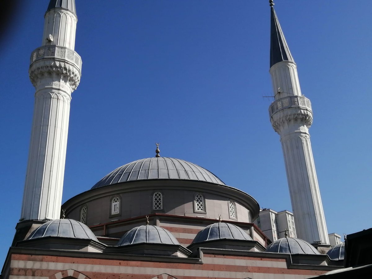 PeaceAtUniverse's tweet image. ŞEYTAN KİMİ YOLDAN ÇIKARMIŞ?

DİYANET #Neml (25) &quot;Göklerde ve yerde gizli olanı ortaya çıkaran, sizin gizlediğiniz ve açığa vurduğunuz şeyleri bilen Allah’a secde etmesinler diye (şeytan onları yoldan çıkarmış) #KURAN