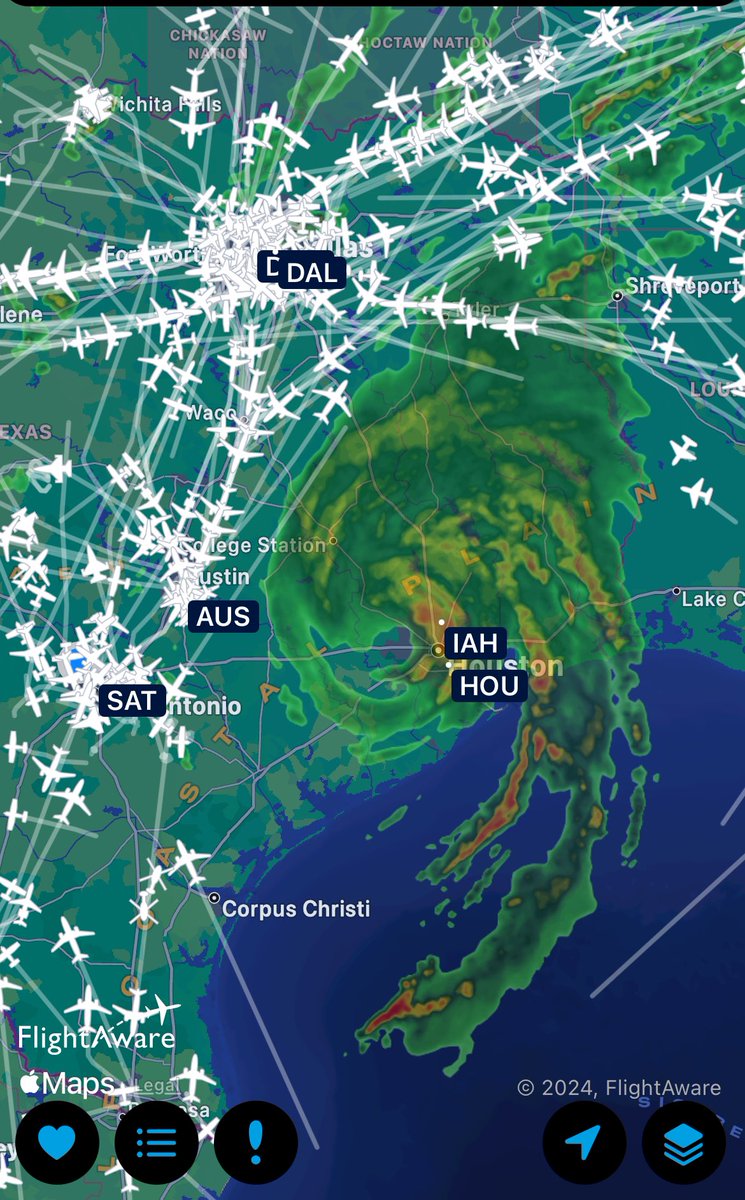 FlightAware screenshot at 9:51 am Monday July 8
