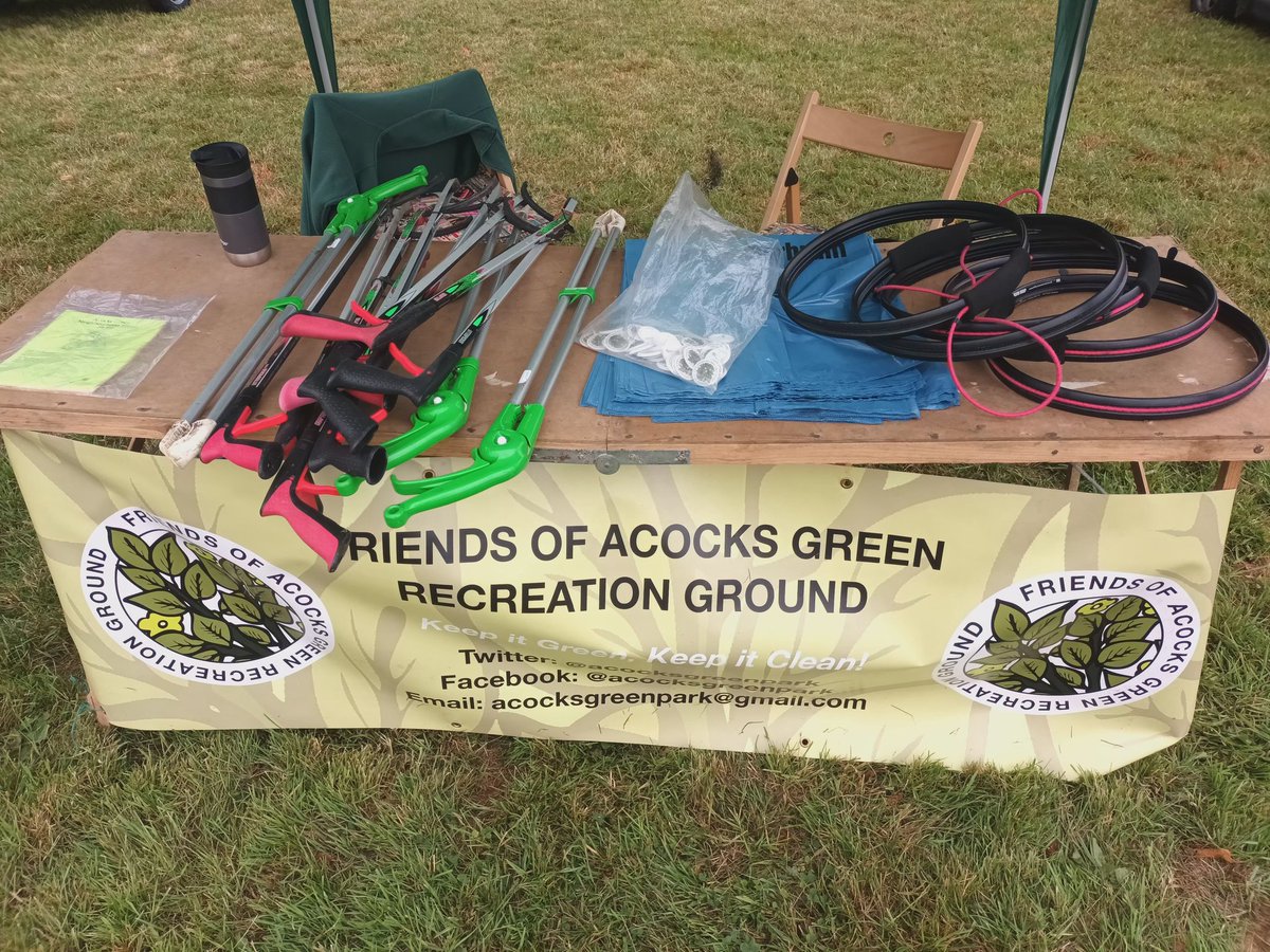 deborahharries's tweet photo. Great to catch up with @BrumLordMayor @AGCarnival as local @acocksgreenpark volunteers  kept the green space clean &amp; tidy during the fun &amp; festivities. @BOSFonline
@ArtsInTheYard https://t.co/lS2ZJMu5mm