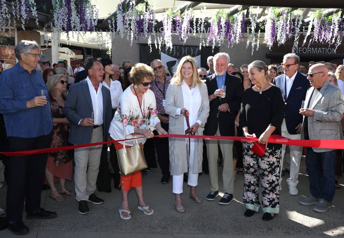 Stu News Laguna tweet media