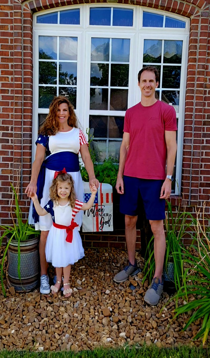 WMinspires's tweet photo. Settin up #4thofJuly📷heard neighbor:"despite struggle,I had overwhelming peace"-great way to describe life w/Christ.Victory secured in Him,battle won.If struggle gets us to The Lord,then c'mon-may walk w/Him help navigate valleytimes as much as mountain†ops,2:w/Him peace is w/u https://t.co/FQ4kJSfqMh